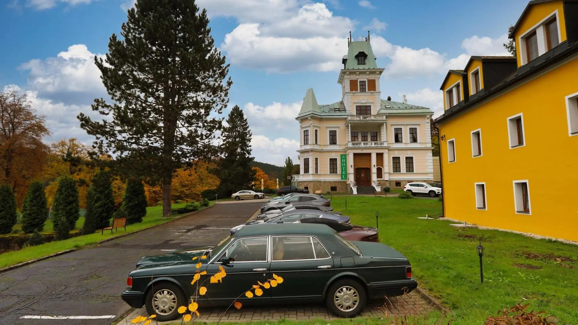 Hotel Chateau Cihelny Karlovy Vary 4*,  Czech Republic