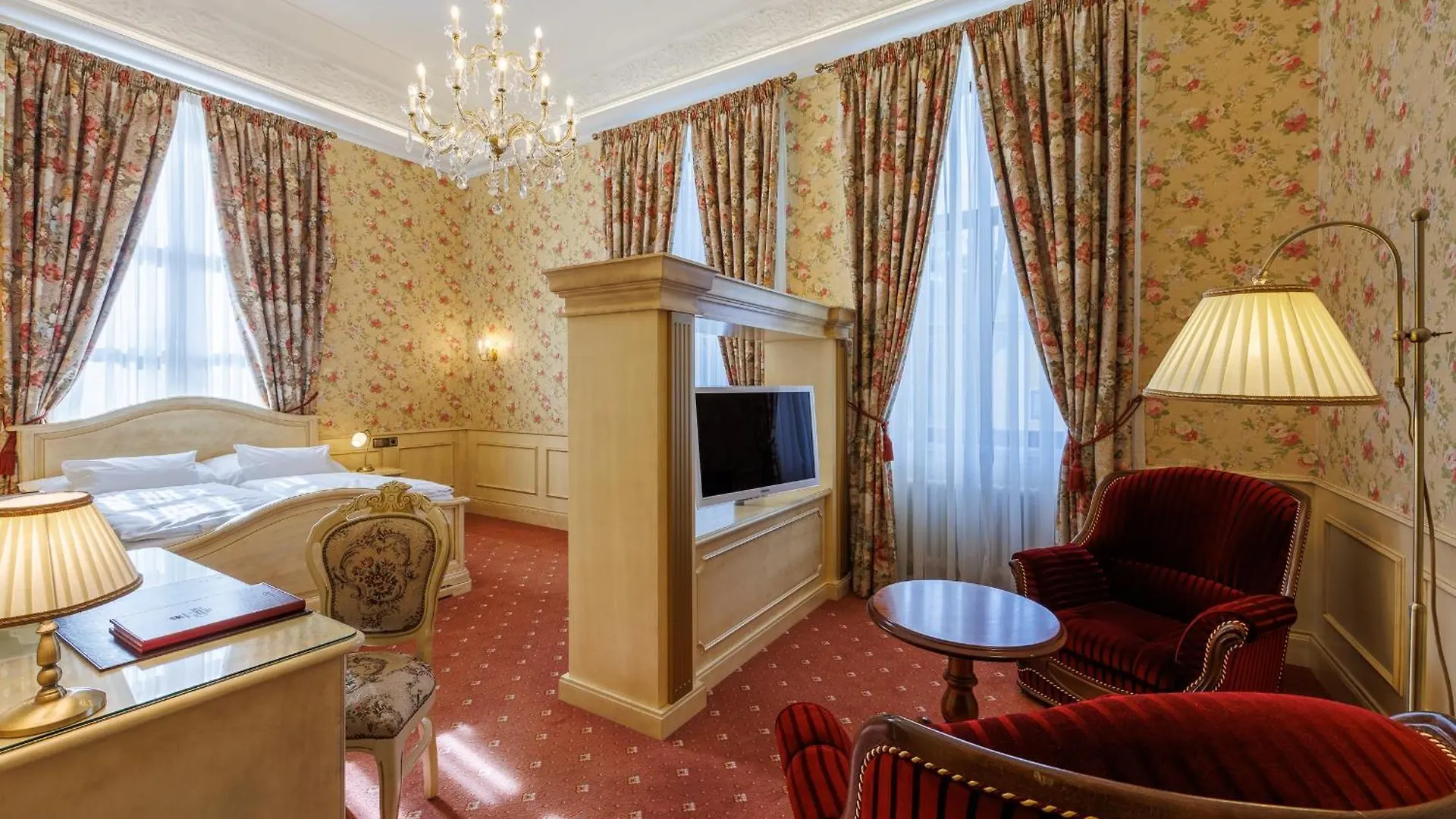 Hotel Chateau Cihelny Karlovy Vary 4*,