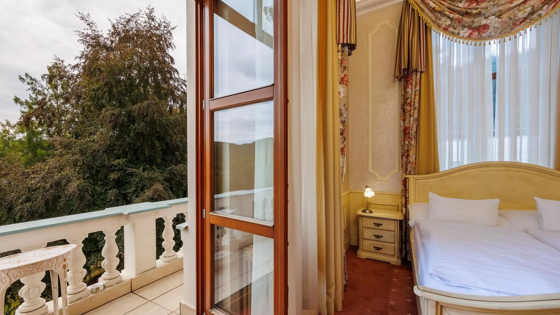Hotel Chateau Cihelny Karlovy Vary 4*,  Czech Republic